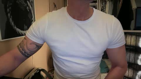 hanky online show from January 28, 7:32 am