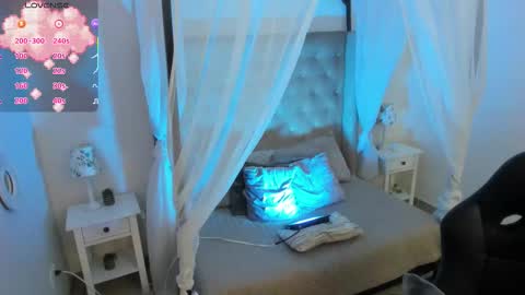 hanna  online show from October 19, 3:22 am