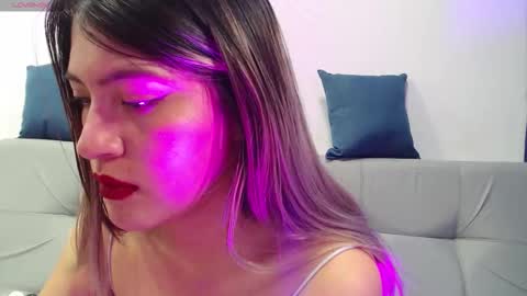 Hanna  online show from November 29, 3:03 am