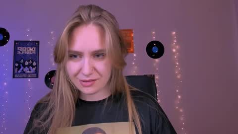 hanna_dream0 online show from May 31, 1:32 pm