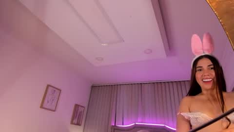 Hanna Klover online show from February 19, 3:38 am