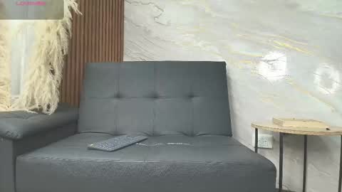 Hanna lens online show from March 14, 11:20 pm