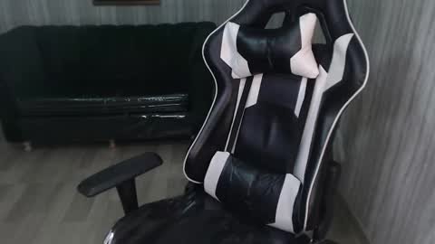 hanna_prescot_t online show from January 25, 7:28 pm