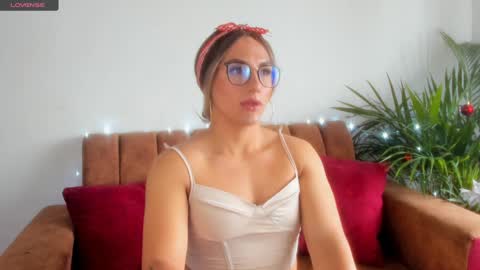 Hanna Capicorn online show from December 29, 7:00 pm