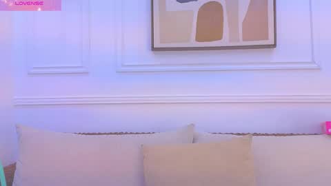 HANNA SOFIA online show from May 8, 11:38 am