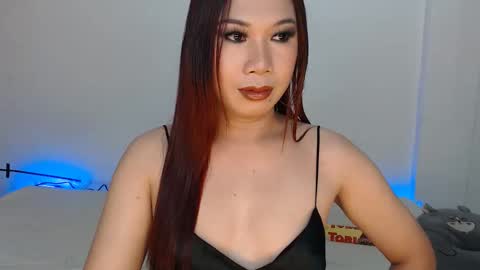 Snapshot of hannabanana_ts chatting on October 15, 2:48 am Hannah online show from October 15, 2:48 am