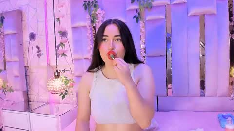  Hanna Collins  online show from September 21, 3:05 pm