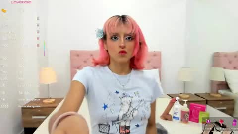 Hannah online show from May 3, 7:31 pm