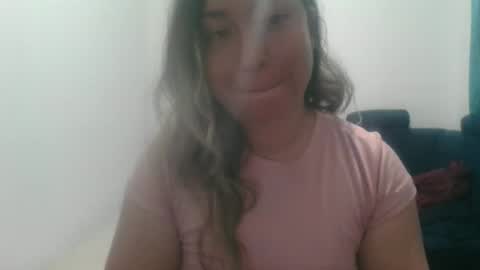 hannahevans2 online show from December 1, 11:03 pm