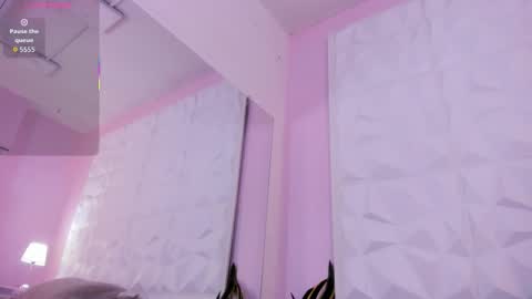 hannahtoons_ online show from January 11, 4:07 am