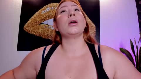 hannamartinn_ online show from October 16, 5:12 pm