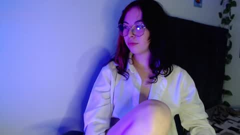 Snapshot of hanny_e chatting on October 20, 2:49 am hanny online show from October 20, 2:49 am