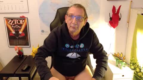 charly online show from January 31, 9:45 pm