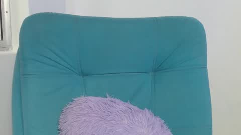 Snapshot of hantonella chatting on December 5, 3:23 pm Anto online show from December 5, 3:23 pm