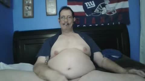 happyhappy4 online show from March 3, 7:26 am