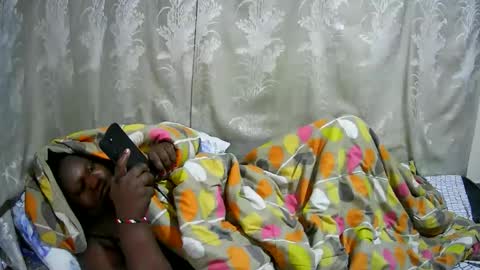happysonia online show from May 22, 8:43 am