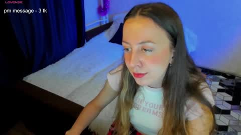 Snapshot of happystephanie chatting on March 2, 7:12 pm Stephanie online show from March 2, 7:12 pm