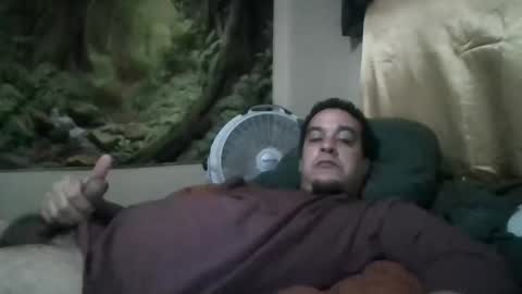 Snapshot of hardj3492 chatting on December 7, 8:38 am bootyman420 online show from December 7, 8:38 am