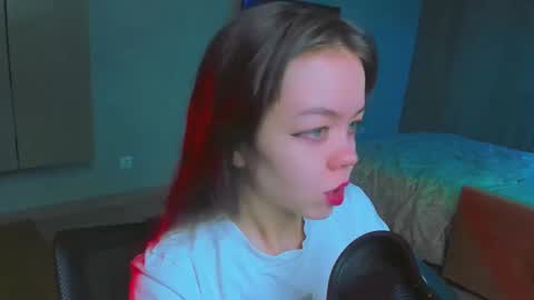 Snapshot of haribo_asmr chatting on January 19, 7:36 am Miss Hari online show from January 19, 7:36 am