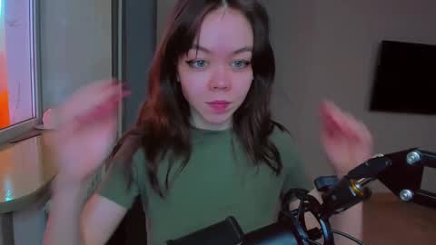 Snapshot of haribo_asmr chatting on February 25, 12:05 pm Miss Hari online show from February 25, 12:05 pm