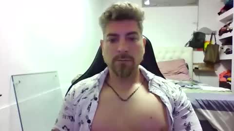 harley_and_alex13 online show from February 19, 10:31 pm