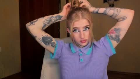 Julia online show from November 9, 5:55 am