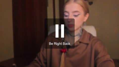 Julia online show from November 25, 6:01 am