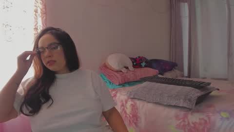 Natii  online show from February 23, 9:39 pm