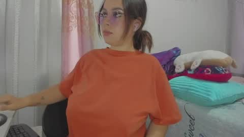 Natii  online show from May 21, 10:38 pm