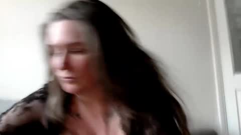 Harleyslut online show from April 27, 7:00 pm