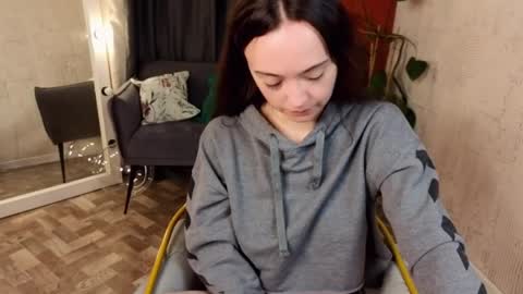 Alice online show from April 27, 5:16 am