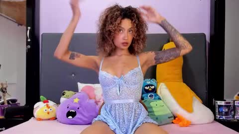 Snapshot of harmonyy_hill chatting on October 6, 9:54 pm Harmony Hill online show from October 6, 9:54 pm