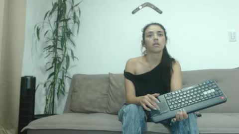 hannaandharri online show from April 16, 3:50 am