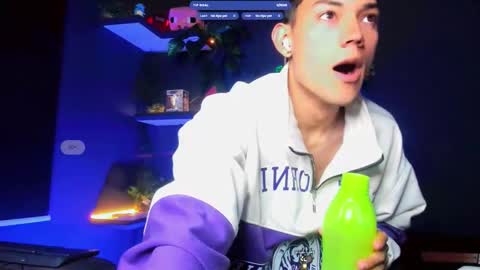  ... online show from February 12, 4:54 pm