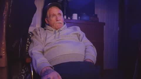 hashtagcloudp0rn online show from April 13, 8:29 am