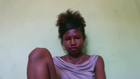 hasleyinah online show from February 22, 11:35 am