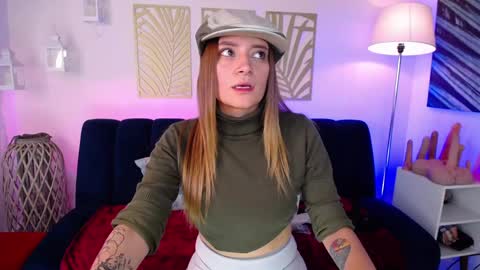 Nicole online show from February 12, 4:44 am