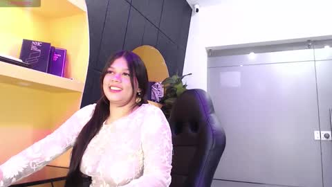 hatsajones online show from September 17, 11:57 am