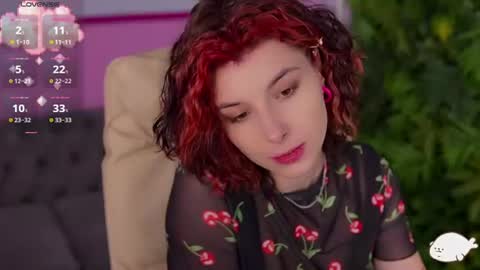 haylaamber online show from July 11, 1:58 pm