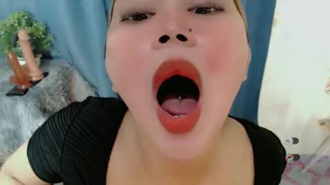 Snapshot of haylee_slut chatting on February 22, 1:11 am haylee online show from February 22, 1:11 am