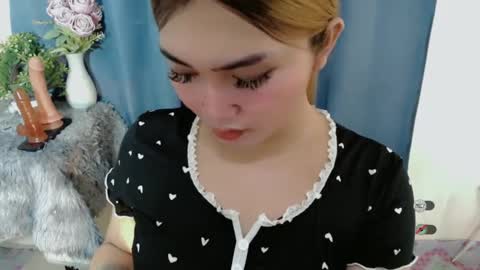 Snapshot of haylee_slut chatting on March 7, 4:45 am haylee online show from March 7, 4:45 am