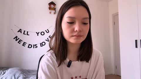 Kira online show from May 1, 10:09 am