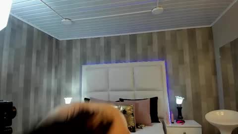 HazelMoret online show from February 11, 11:53 am