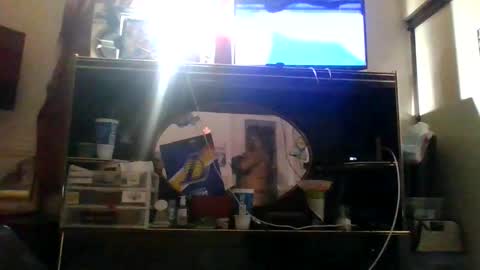 Snapshot of hbdj2164 chatting on October 5, 9:07 am hbdj2164 online show from October 5, 9:07 am