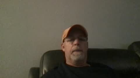 Snapshot of hdeuce22 chatting on December 6, 12:51 am Hdeuce22 online show from December 6, 12:51 am