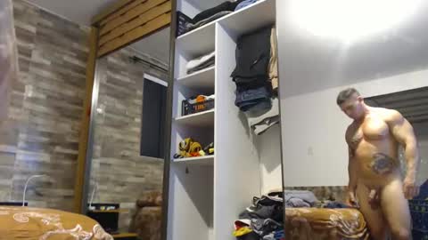 Brazilian bigdick online show from December 28, 8:47 pm