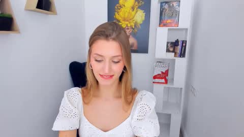 heartedlove_1 online show from November 22, 11:52 am