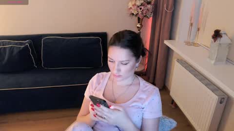 Heaven girl online show from April 2, 5:09 pm