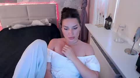 Heaven girl online show from July 24, 3:42 pm