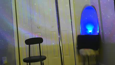 Heavenllyy online show from January 7, 1:06 am